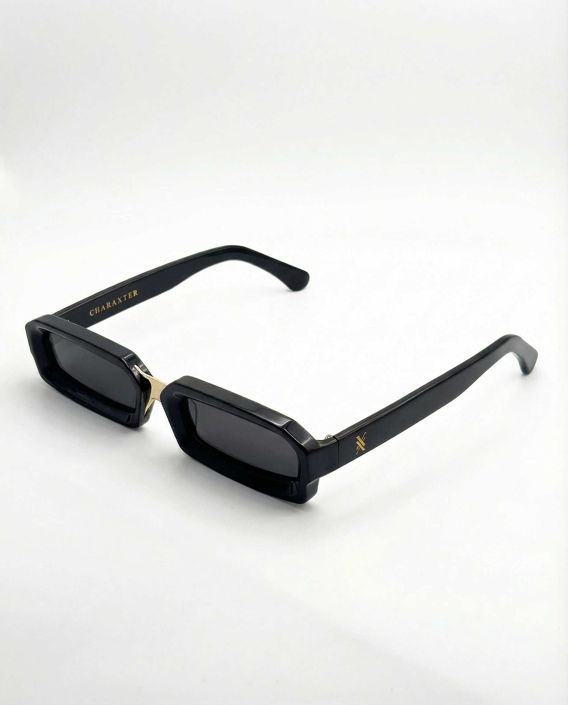 Visionary, Piano Black